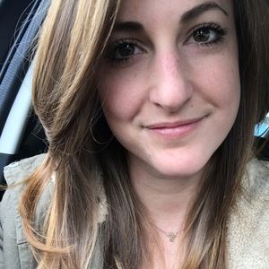 Meet your Posher, Monica